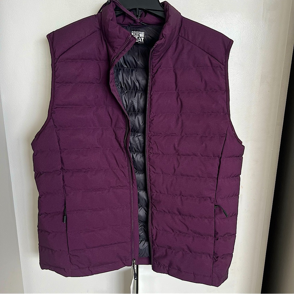 32 Degrees Heat Men’s Vest, L, Açaí Berry color